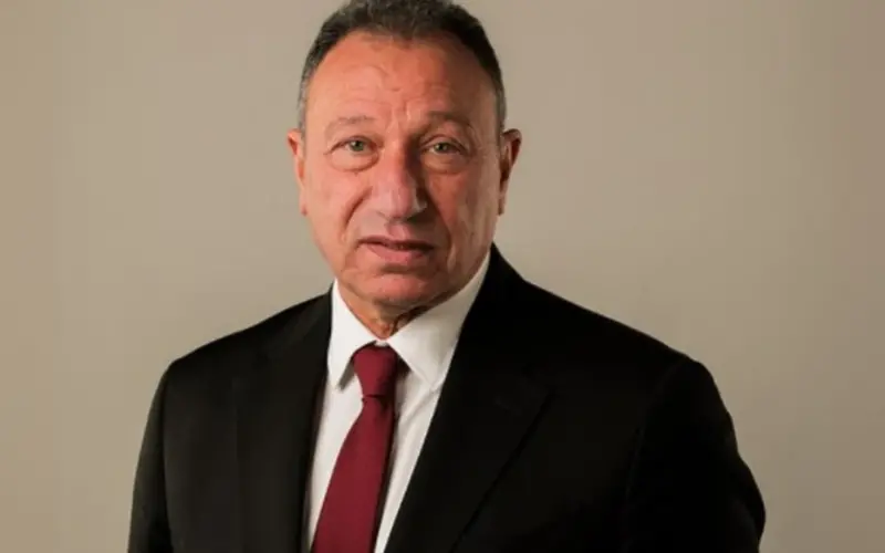 الخطيب يلتقي بشركة الخدمات ويعتمد القوائم المالية ويدرس امتلاك النادي للحصة الكبرى بإحدى شركات السياحة